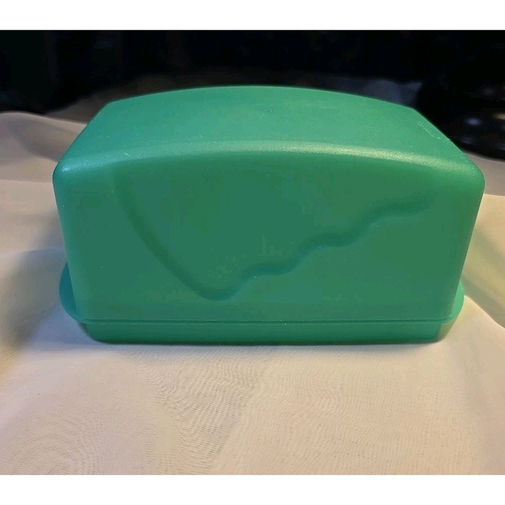Tupperware Impressions Butter Dish For 2‎ Sticks Of Butter Light Green